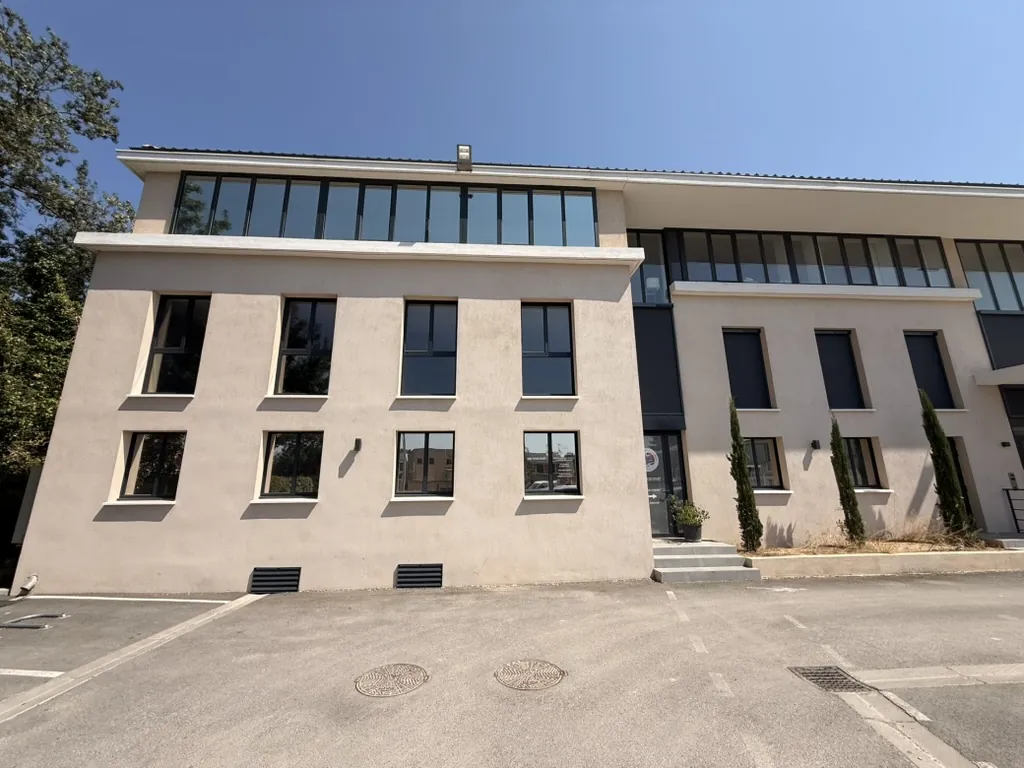 Façade du bâtiment Espace Venelles
